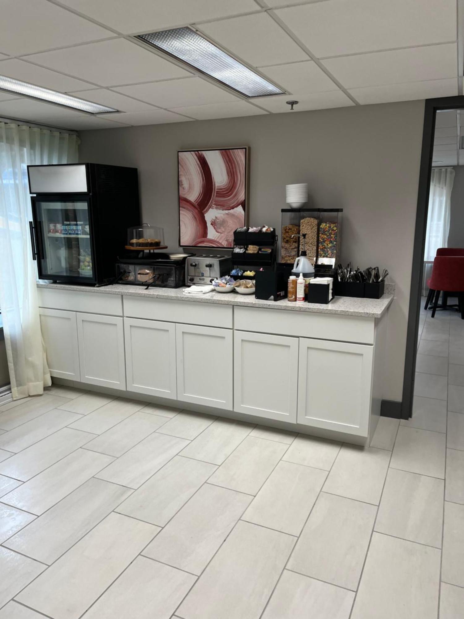 Ramada By Wyndham Milwaukee Hotel Bagian luar foto